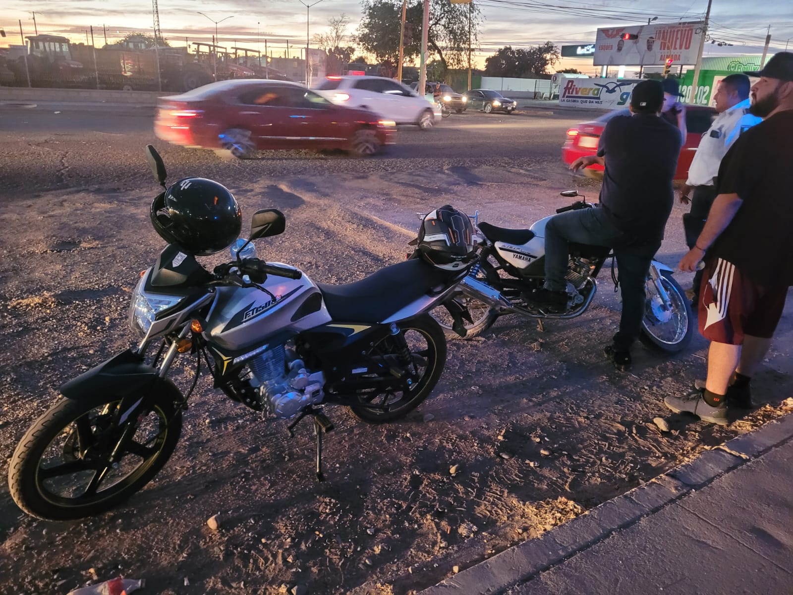 Se impactan 2 motocicletas