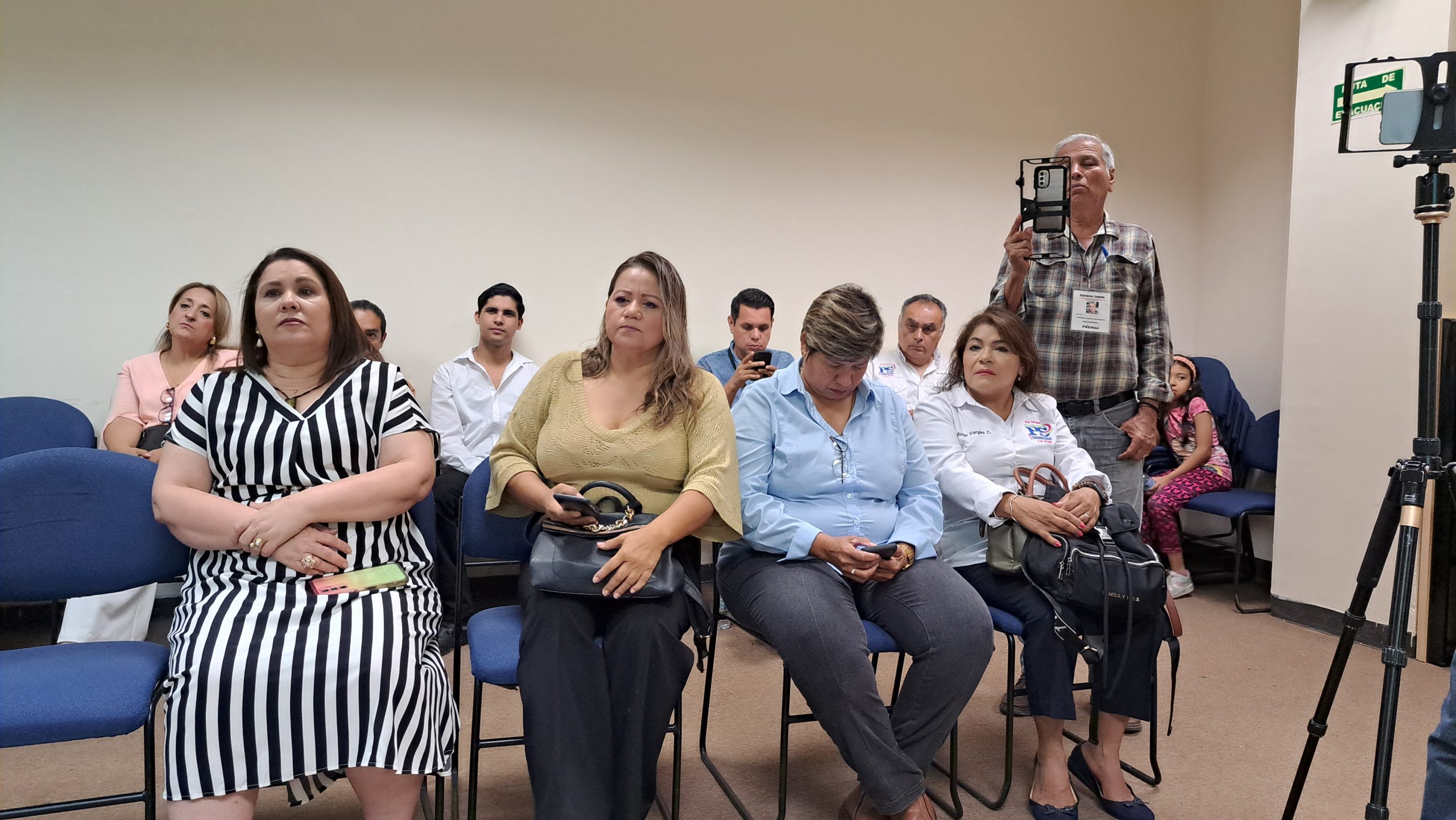 Se compromete Lourdes Félix en garantizar seguridad a periodistas de Cajeme