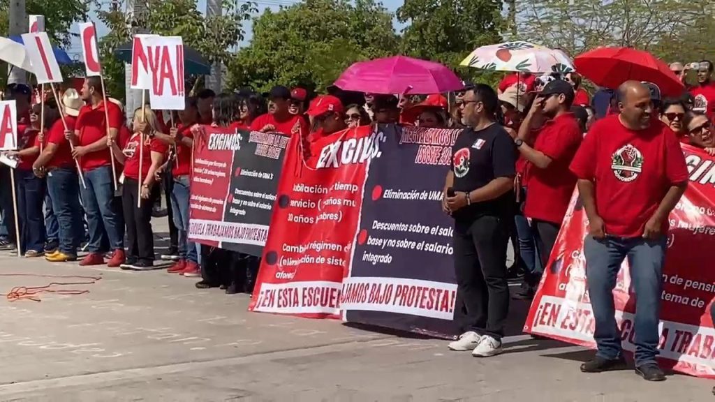 Maestros siguen en la lucha contra la Ley del ISSSTE - Medios OBSON