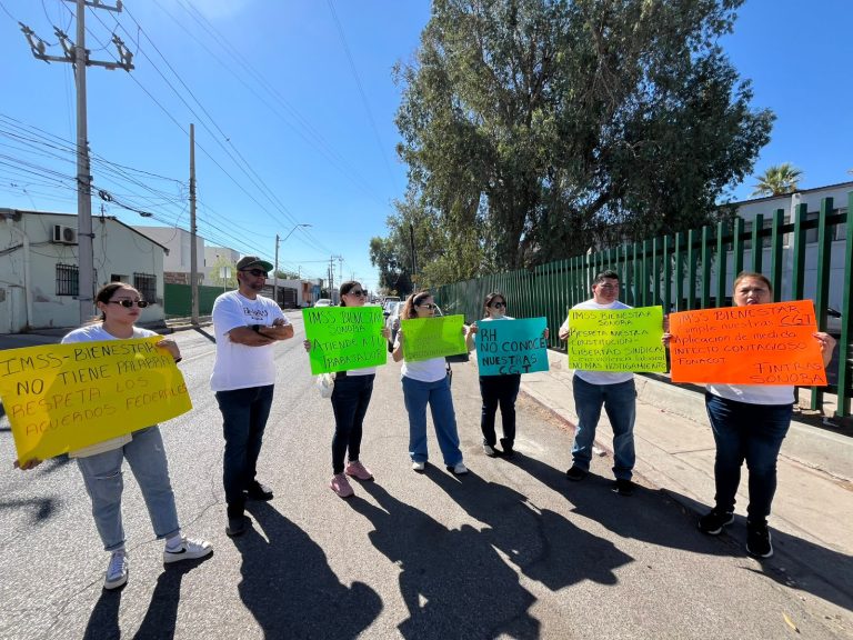 Trabajadores de la salud en Sonora exigen respeto a sus derechos ...