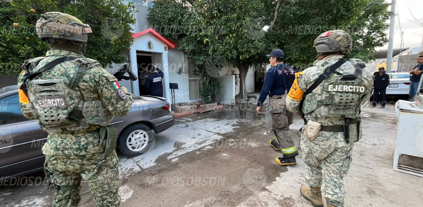 Vela provoca ¡-ncendi0 en cuarto de azotea
