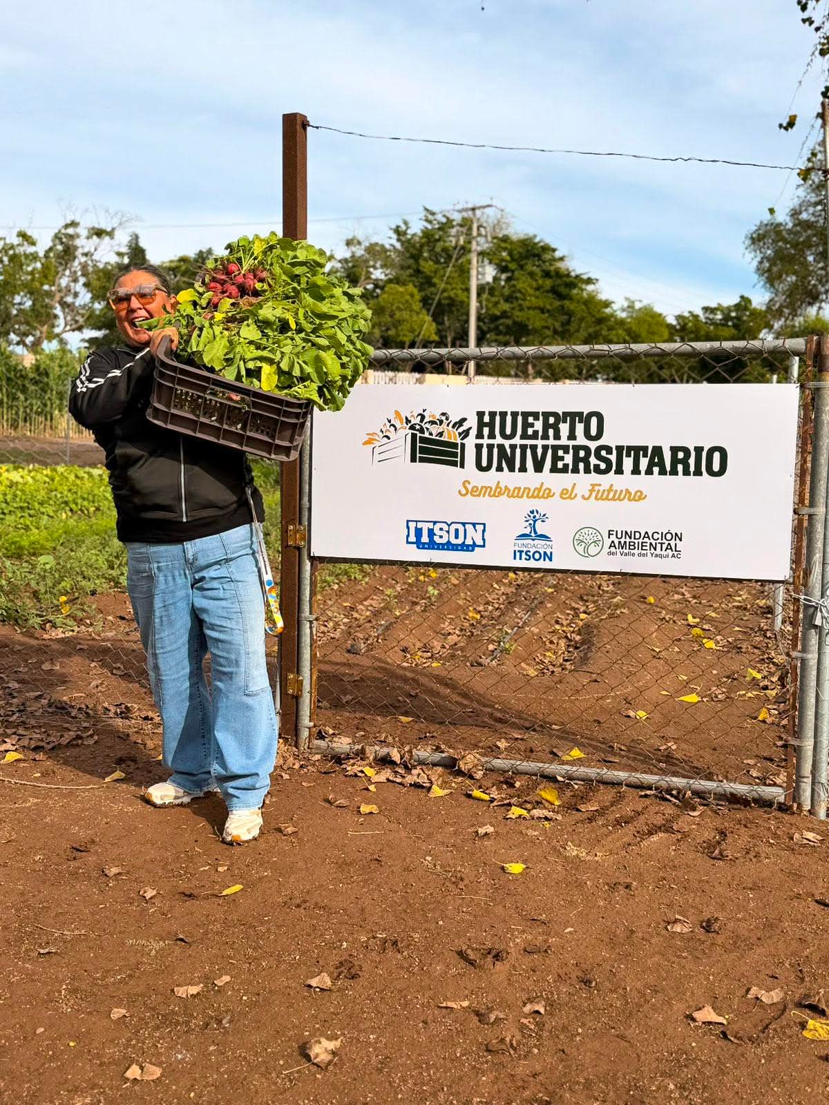 Huerto del Itson logra sus primeras cosechas