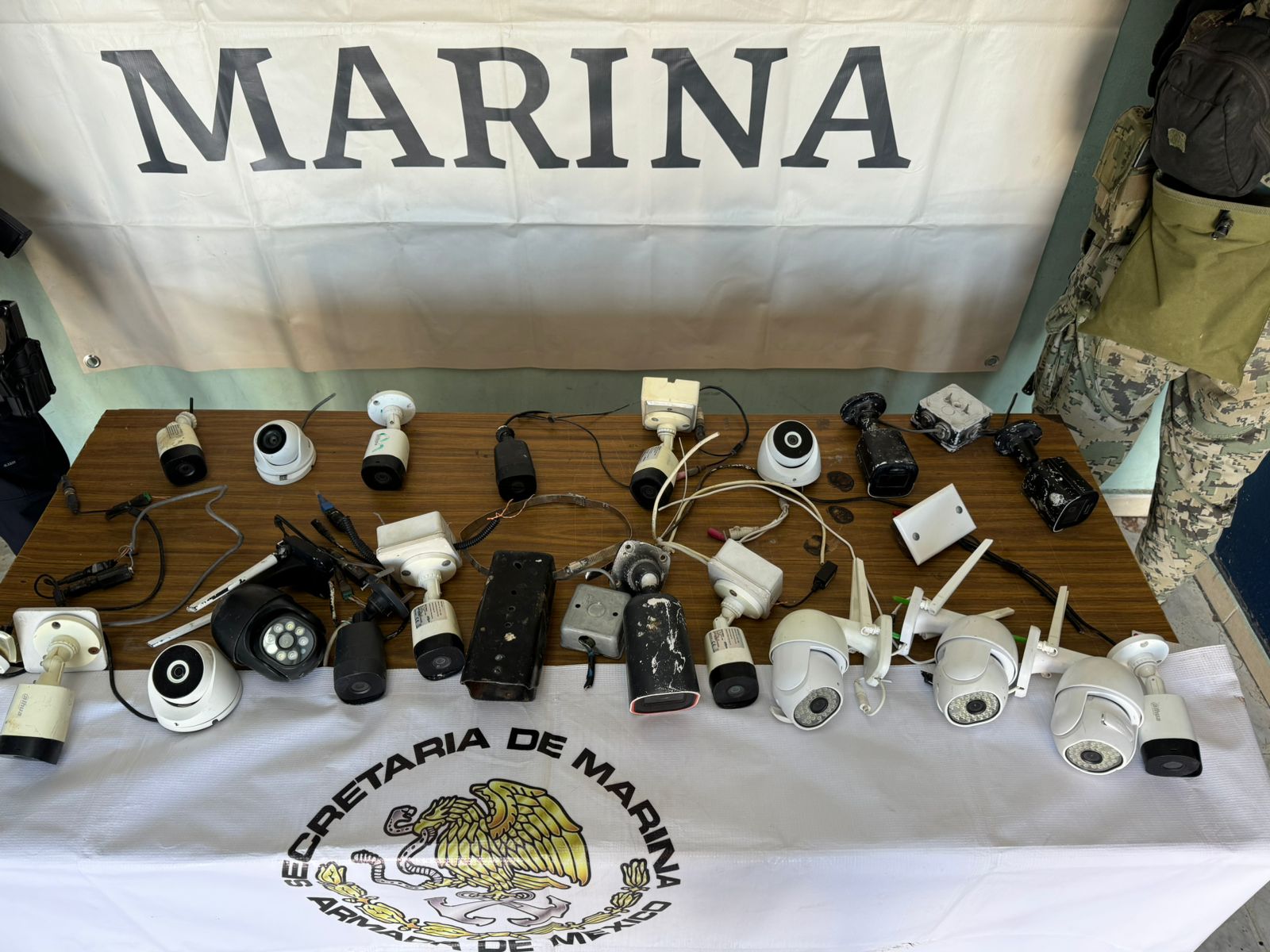 Retiran cámaras “parásitas” instaladas por la delincu3ncia en Cajeme