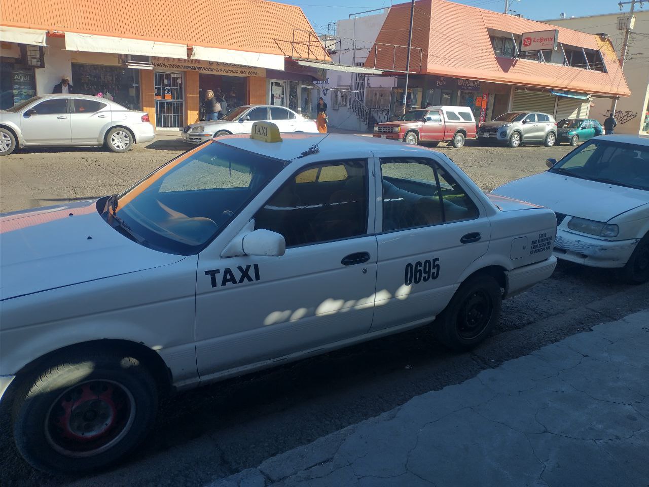 Se constituyen taxistas colectivos como sociedad cooperativa