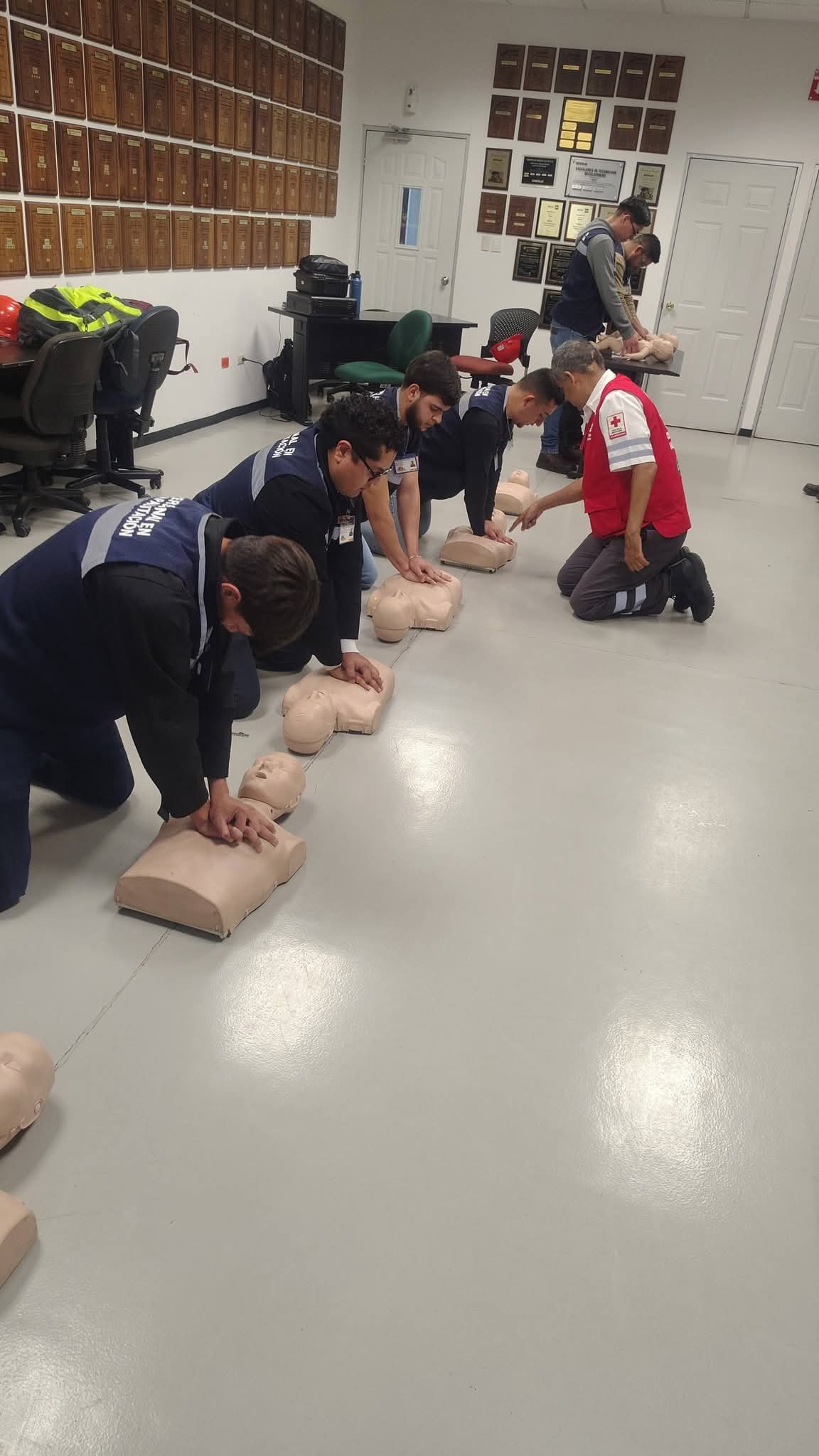 Imparte Cruz Roja curso de “Primer Respondiente” en primeros auxilios