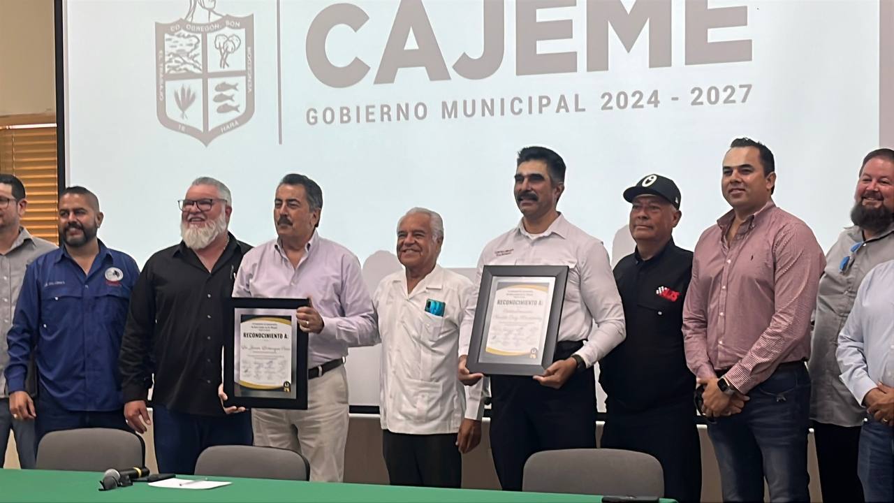 Comerciantes de Autos Usados reconocen labor del exsecretario de Seguridad Publica