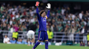 ‘Me voy con la cabeza en alto’: Memo Ochoa