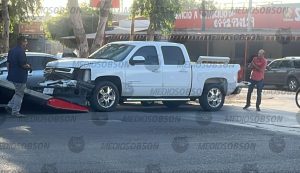 Aparatoso ch0que en crucero de la California y bulevar Ramírez