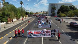 Jubilados del Issste endurecen protestas; exigen fecha para nuevo hospital y transparencia en obras