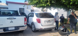 Rescatan a bebé al quedar encerrado en vagoneta en la Bellavista