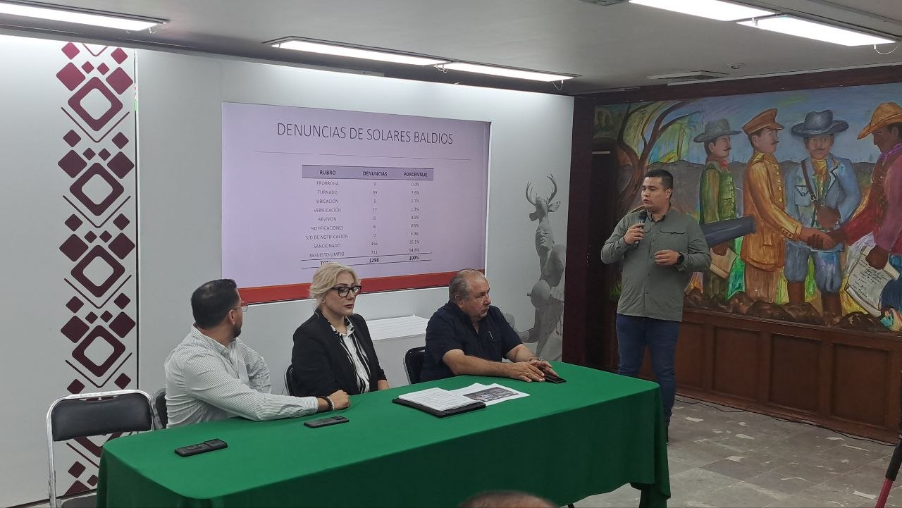 Aplican multas a dueños de solares contaminados