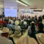 Capacitan a 6 mil 500 ganaderos para cerrar el paso al gusano barrenador