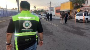Rachas de viento dejan daños y cortes de energía en Cajeme