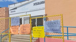 Se manifiestan educadoras de Estancia infantil en Ciudad Obregón