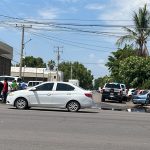 Motociclista queda deb4jo de camioneta en la 200 y Tamaulipas