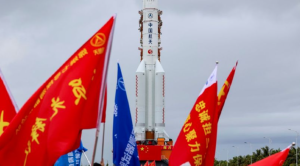 China pospone el lanzamiento de la misión lunar Chang’e-7 sin explicar los motivos