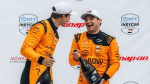 Pato O’Ward hace historia con doble triunfo en Milwaukee y se convierte en el mexicano más ganador de IndyCar