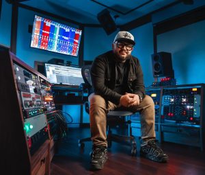Conquistan 4 sonorenses con letras de oro los Latin Grammy
