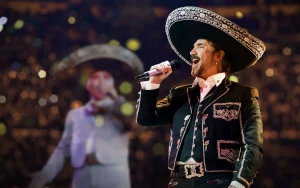 Alejandro Fernández cancela presentación en Culiacán tras ser hospitalizado en Guadalajara