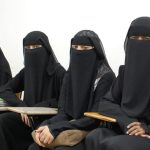 Italia prohíbe burkas y niqabs en las escuelas