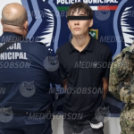 Cae uno de tres sujetos por r0-bo en abarrotes