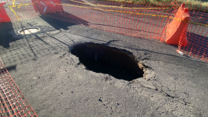 Atienden al menos cinco socavones en Hermosillo